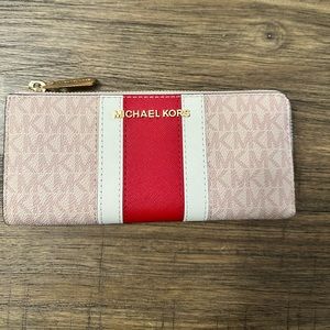 Michael Kors Zip Wallet